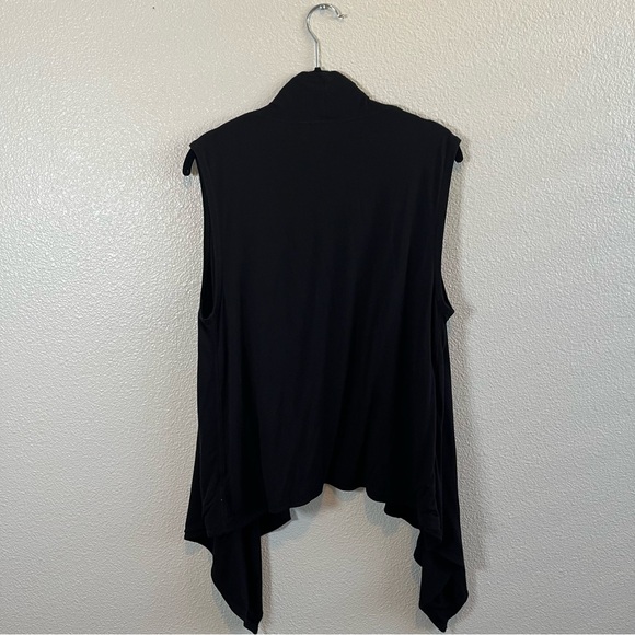 Athleta Open Front Sleeveless Wrap Cardigan Vest Black Medium - Picture 8 of 8